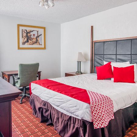 Hotel Oyo Townhouse Houston George Bush Intercontinental Zewnętrze zdjęcie