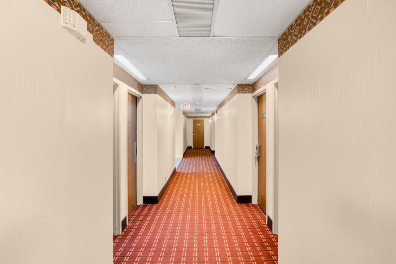 Hotel Oyo Townhouse Houston George Bush Intercontinental Zewnętrze zdjęcie