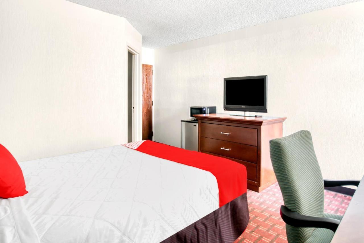 Hotel Oyo Townhouse Houston George Bush Intercontinental Zewnętrze zdjęcie