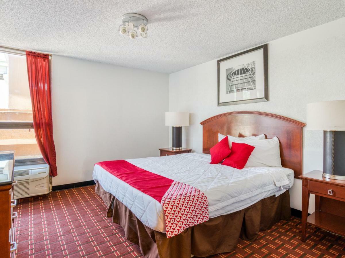 Hotel Oyo Townhouse Houston George Bush Intercontinental Zewnętrze zdjęcie