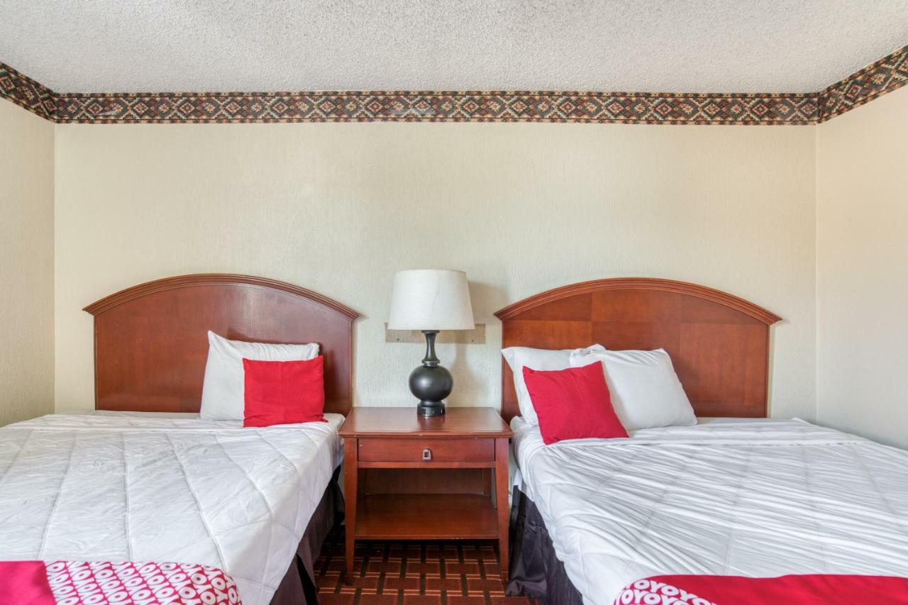Hotel Oyo Townhouse Houston George Bush Intercontinental Zewnętrze zdjęcie